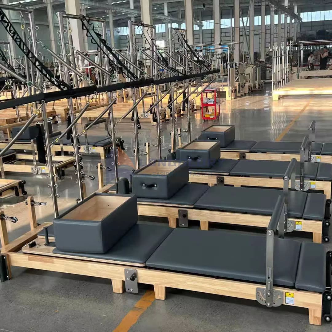 অর্ধ টাওয়ার সঙ্গে ওক Pilates সংস্কারক